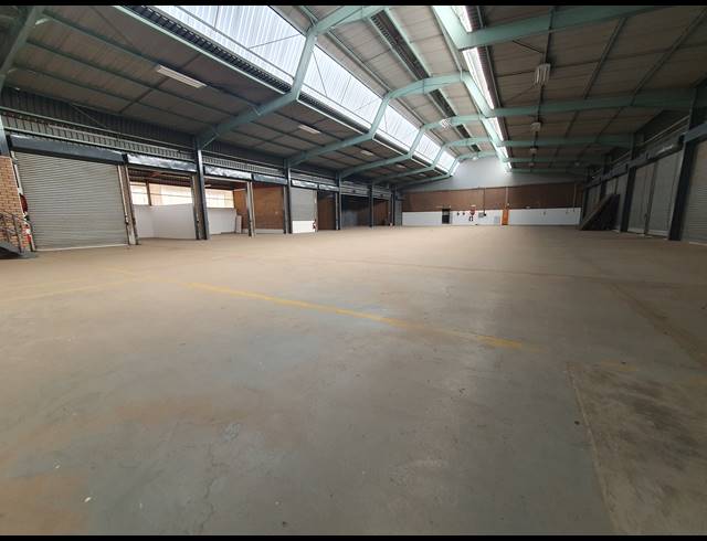 2,058M² WAREHOUSE TO LET IN CITY DEEP